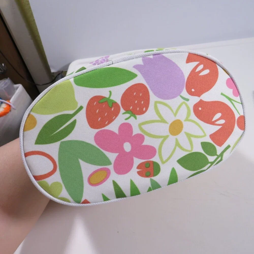Clinique makeup/cosmetic travel bag/case Fruit & Flowers LIKE NEW
